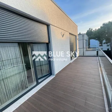 Villa Blue Sky *